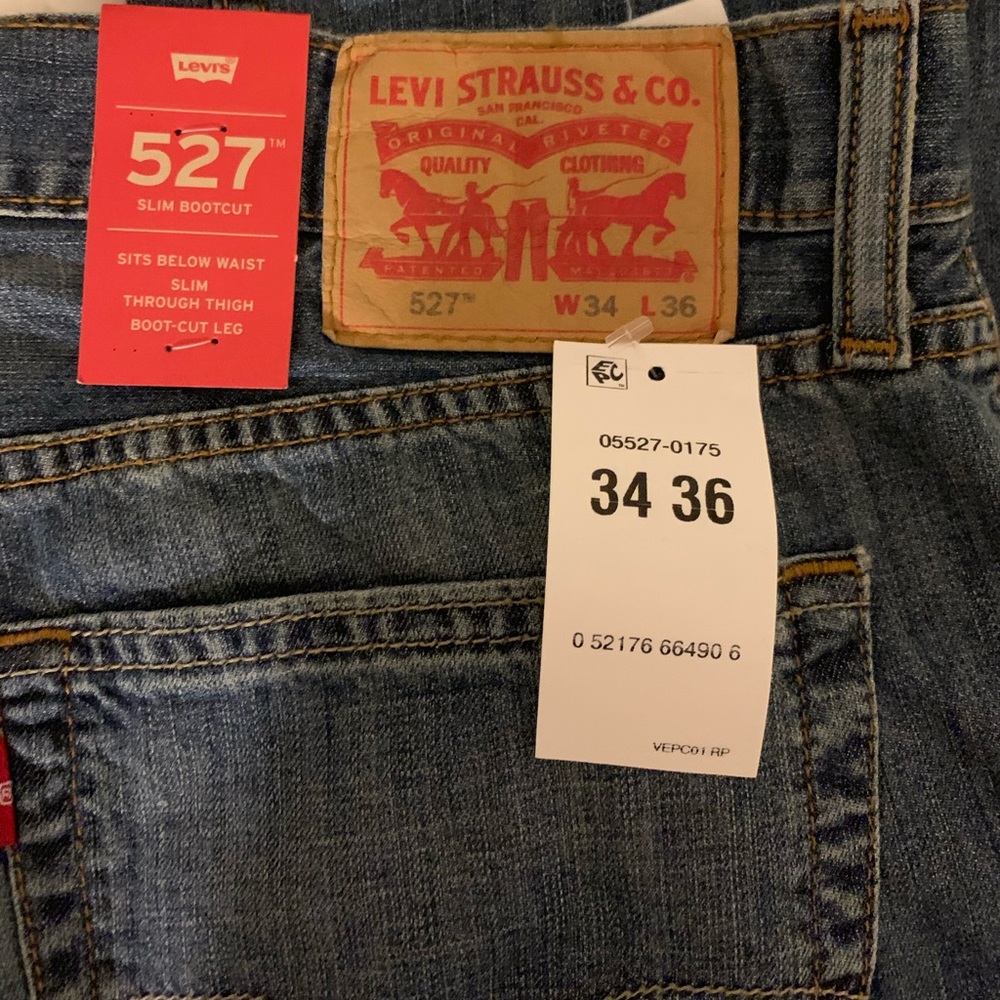 Levi 527